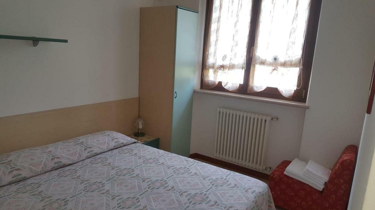 Casa Angela Lägenhet Colà Exteriör bild