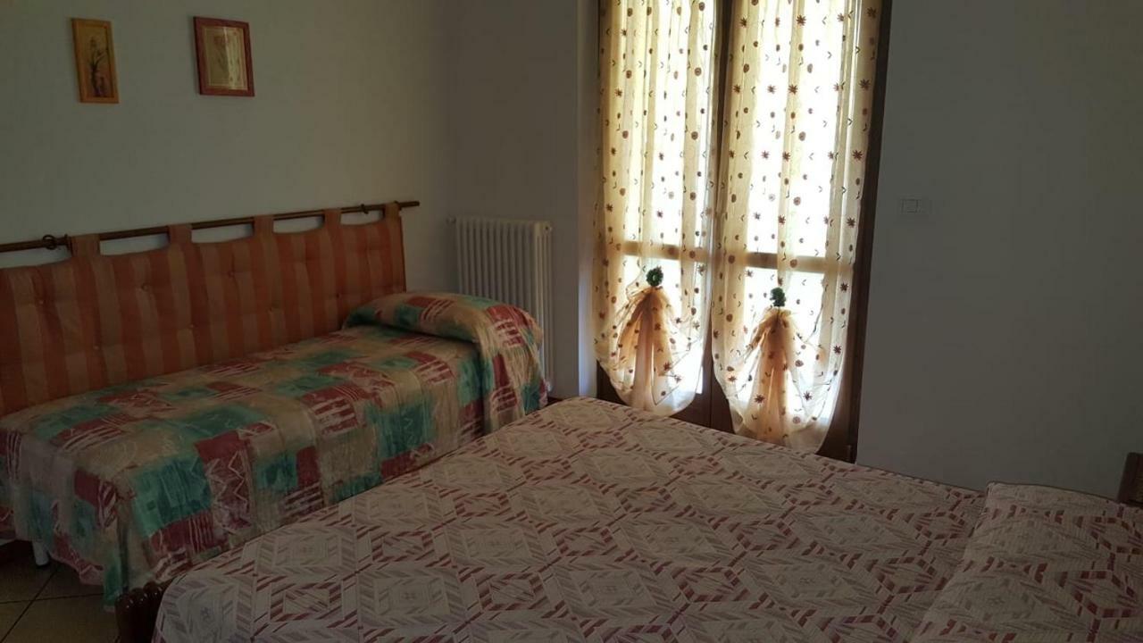 Casa Angela Lägenhet Colà Exteriör bild